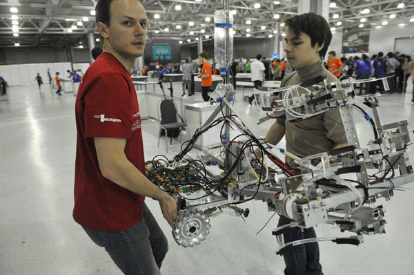Tài năng trẻ và những con robot
