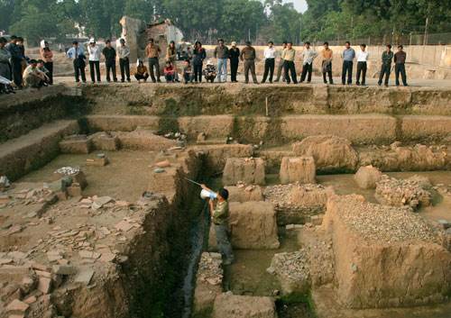 Phát hiện khảo cổ mới dưới thành Cổ Loa