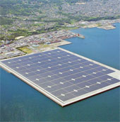 Nhà máy năng lượng Mặt Trời nổi lớn nhất thế giới
