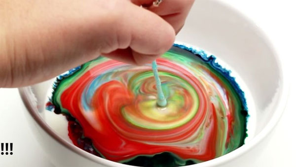 Video: Những trò "nghịch ngợm" thú vị với thức ăn