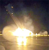 Tên lửa đẩy "tái sử dụng" của Elon Musk nổ tung khi hạ cánh