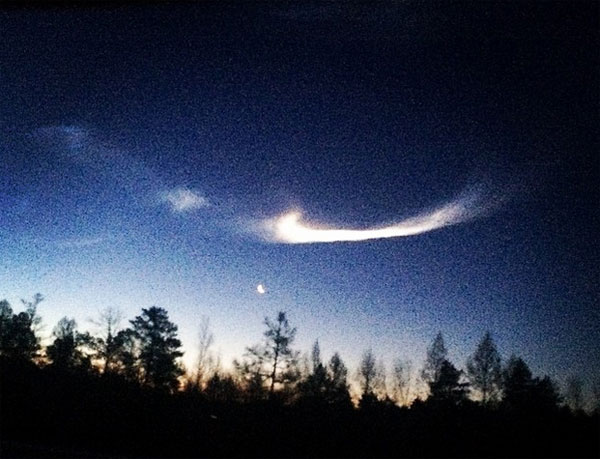 Video: Thiên thạch lao xuống miền đông Nga rồi nổ tung