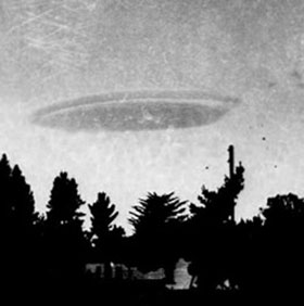 Mỹ công bố loạt ảnh bí mật về UFO