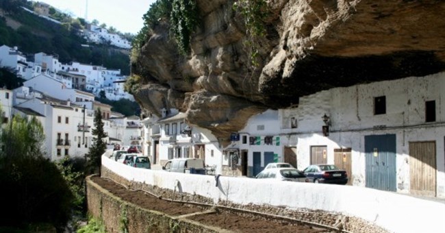 Khám phá những vùng đất kỳ lạ trên thế giới