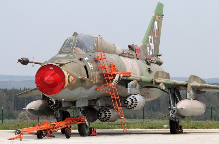 Khám phá tính năng máy bay Su-22 rơi gần đảo Phú Quý