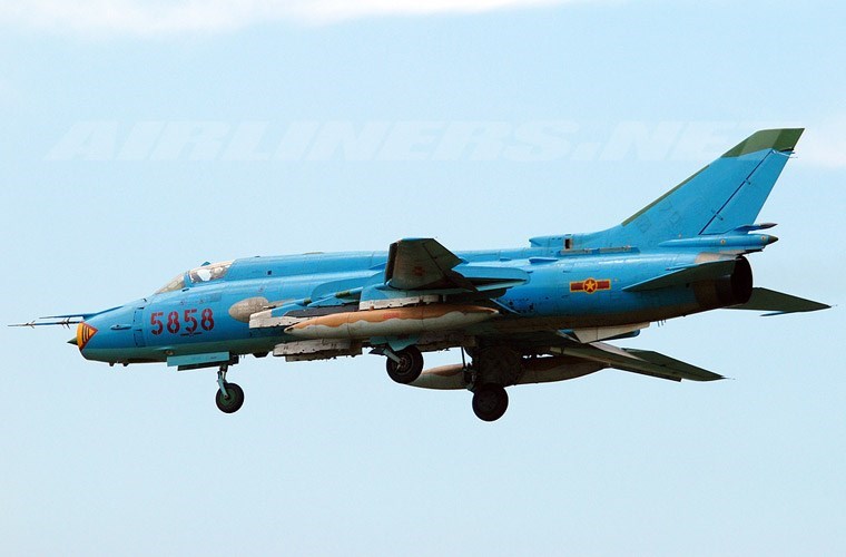 Khám phá tính năng máy bay Su-22 rơi gần đảo Phú Quý