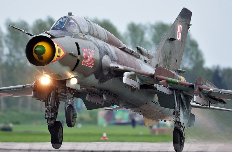Khám phá tính năng máy bay Su-22 rơi gần đảo Phú Quý