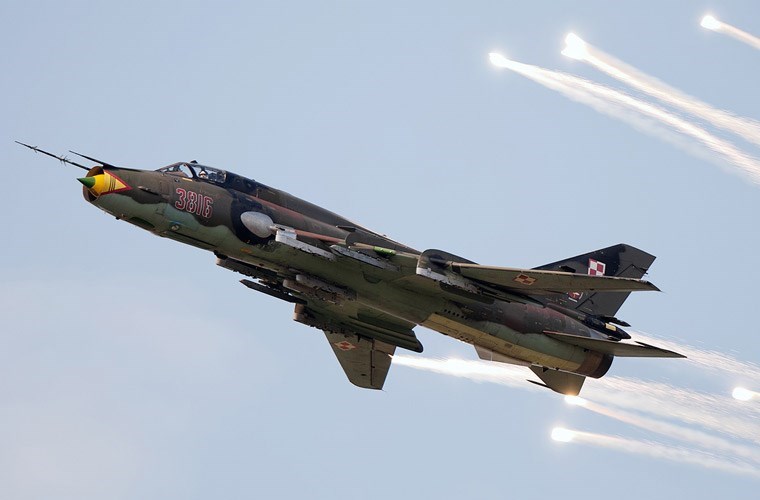 Khám phá tính năng máy bay Su-22 rơi gần đảo Phú Quý