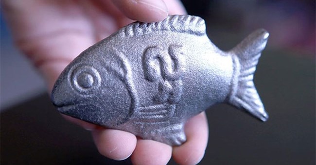 Chú cá thần kỳ gây sốt ở Campuchia