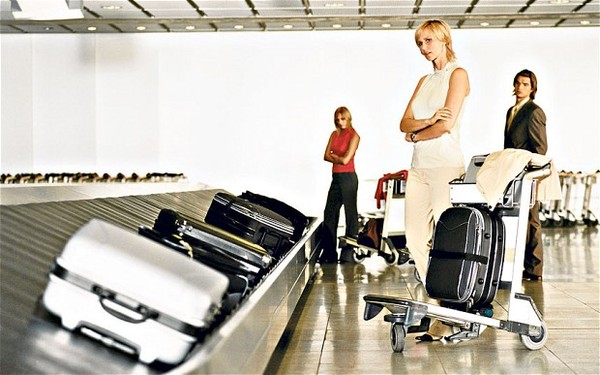 Cách xử lý khi bị mất cắp và thất lạc hành lý ở sân bay - KhoaHoc.tv