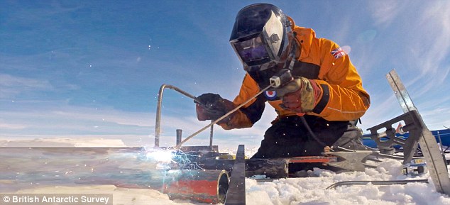 Những công việc bình thường trở nên vô cùng khó khăn tại Nam Cực