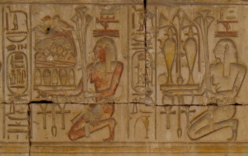 Người Ai Cập cổ đại và nghi lễ động thổ