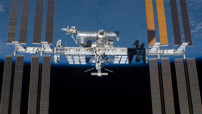Phi hành đoàn trên trạm ISS sơ tán tránh mảnh vỡ vệ tinh Nga