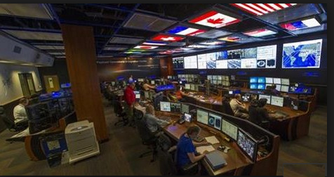 Công việc bên trong phòng điều khiển tuyệt mật của NASA