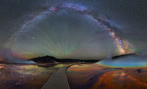 Cầu vồng được tạo thành từ 1000 tỷ ngôi sao của Dải Ngân Hà
