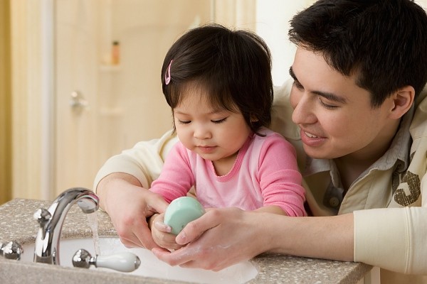Chế độ ăn uống giúp trẻ tăng chiều cao và cân nặng