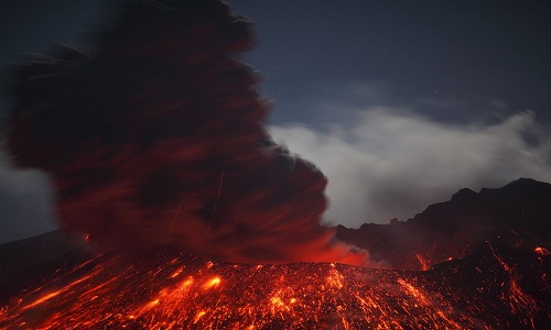 Núi lửa Sakurajima sắp phun trào đe dọa 600.000 người Nhật