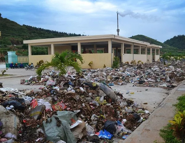 Những hình ảnh gây sốc khó tin về rác thải ở Lý Sơn