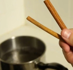 Video: Tuyệt chiêu "hô biến" đủ loại mùi hôi trong nhà bạn