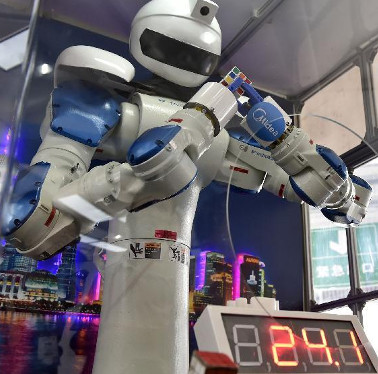 Trung Quốc giới thiệu robot có khả năng viết báo