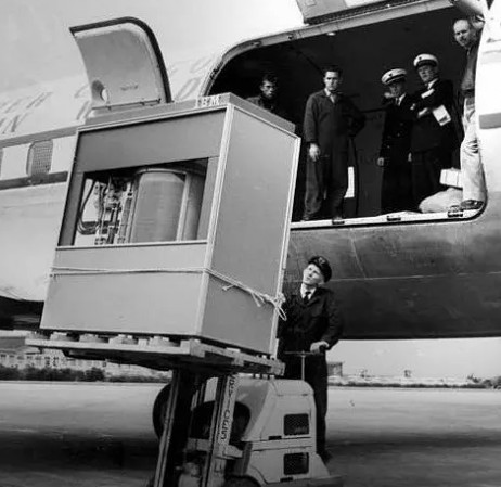 60 năm trước ổ cứng 5MB to đến đâu?