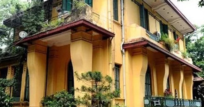 Vì sao các biệt thự cổ lại đều được sơn màu vàng?