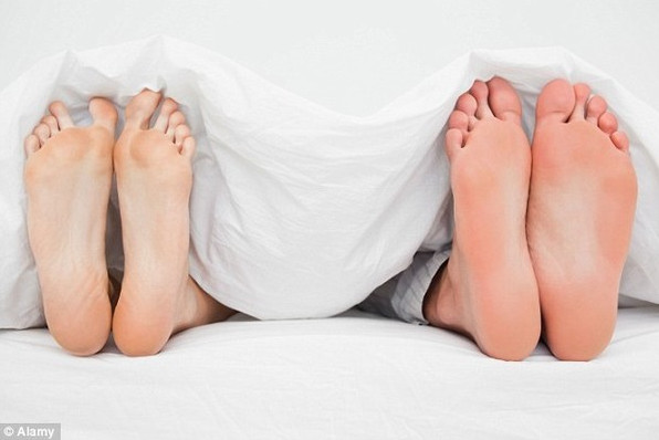 Đố bạn phân biệt 3 ngón chân bất trị ai cũng có