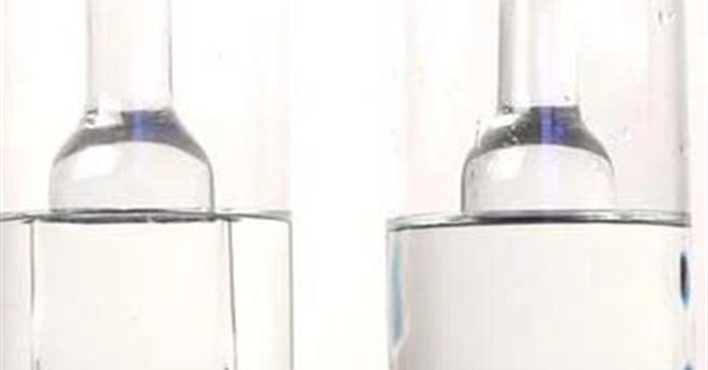 Thử tài ảo thuật với màn trình diễn chai thủy tinh biến mất đầy kích thích