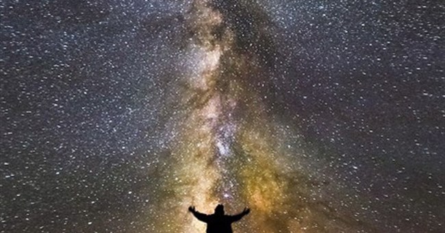 Những hình ảnh đẹp "chưa từng thấy" của dải Ngân hà