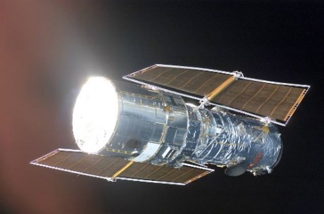 10 khám phá hàng đầu của viễn kính không gian Hubble