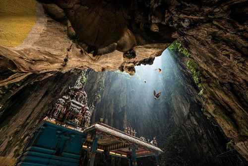 Những hang động nổi tiếng trên thế giới