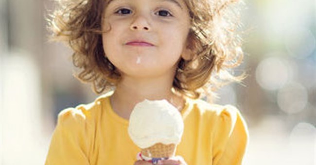 Giải mã cảm giác “buốt tận óc” mỗi khi ăn kem quá lạnh