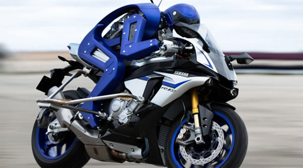 Video: Robot lái môtô nhanh nhất thế giới