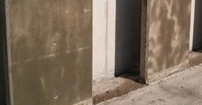 Anh thử nghiệm bê tông tự vá lành ổ gà