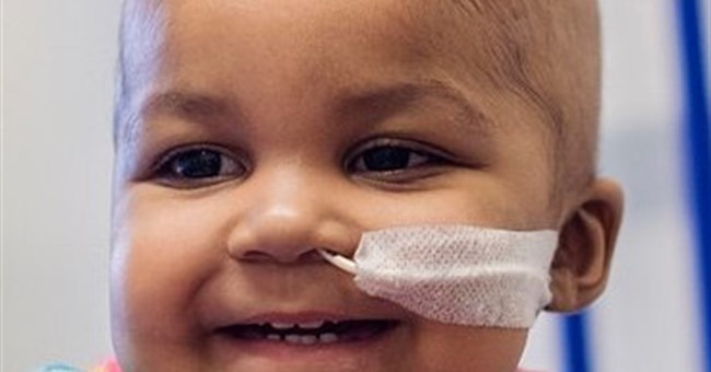 Em bé đầu tiên thoát ung thư máu nhờ chỉnh sửa gene
