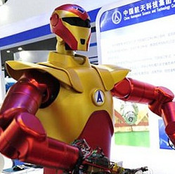 Trung Quốc chế tạo robot "Người sắt" thám hiểm vũ trụ