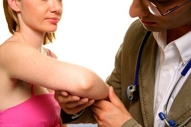 Nhìn nốt ruồi đoán bệnh