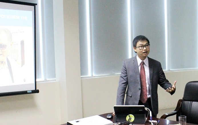 Tiến sĩ 8X có 1 năm hoàn thiện công nghệ kính 