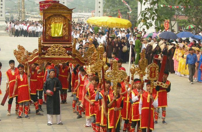Hội Gióng ở đền Phù Đổng và đền Sóc