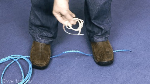 Bí kíp sinh tồn: Cách cắt dây thừng khi không có dao kéo