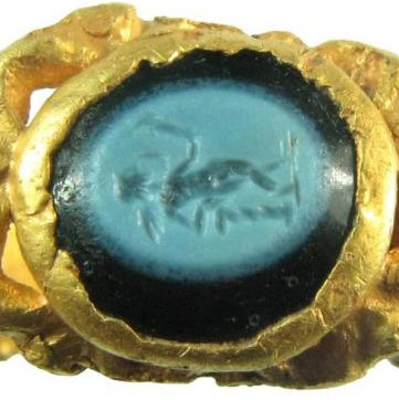 Nhẫn vàng 1.700 tuổi khắc hình thần tình yêu