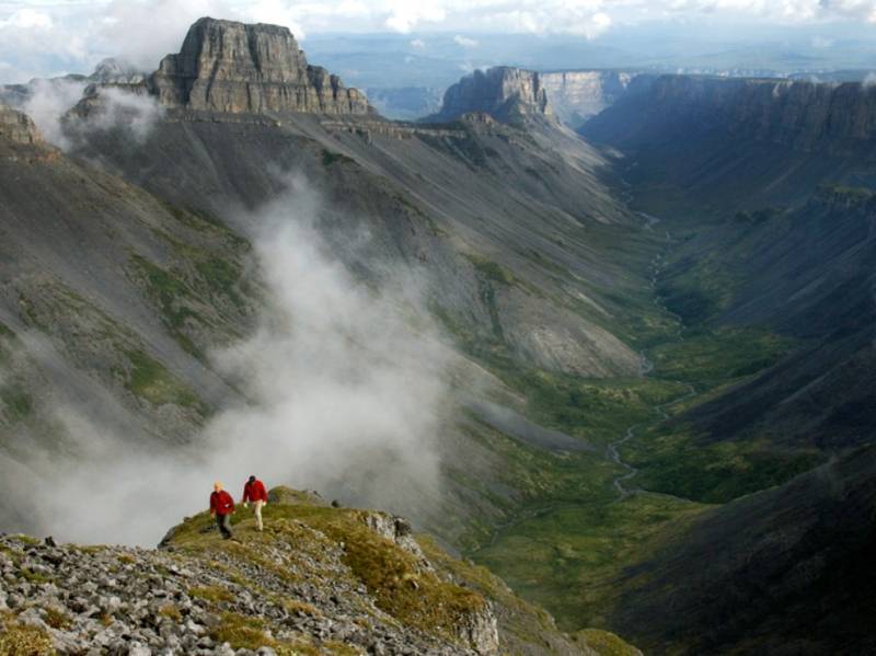 Vườn quốc gia Nahanni - Canada