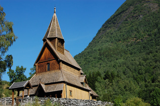 Nhà thờ ván gỗ Urnes - Nauy
