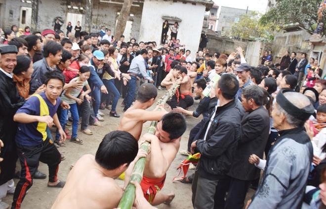 Nghi lễ và trò chơi kéo co - Di sản nhân loại
