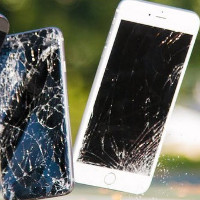 Vì sao màn hình smartphone thường xuyên bị vỡ khi va chạm?