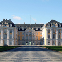 Lâu đài Augustusburg và Falkenlust ở Bruhl  - Đức