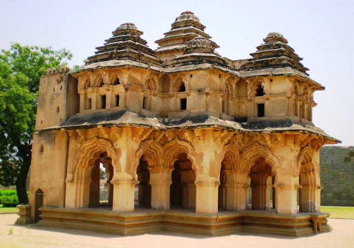 Quần thể kiến trúc tại Hampi - Ấn Độ