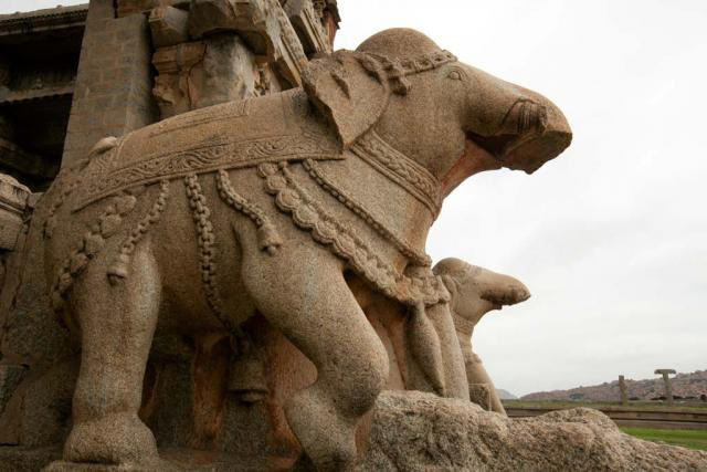 Quần thể kiến trúc tại Hampi - Ấn Độ