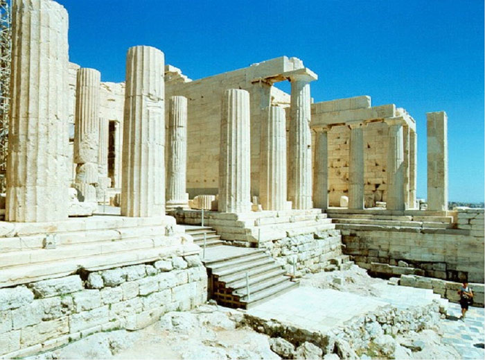 Đền Erechtheion là công trình mang đậm nét kiến trúc Hy Lạp.