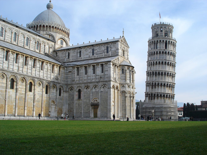 Quần thể Campo dei Miracoli, tháp nghiêng Pisa - KhoaHoc.tv